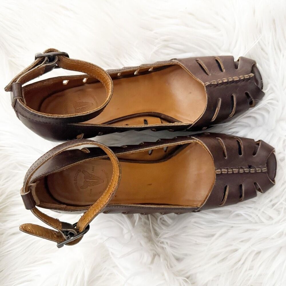 FRYE | Gwen Wedge Sandals Brown Leather Ankle Strap Peep Toe Heels | Size 6 - Picture 6 of 9